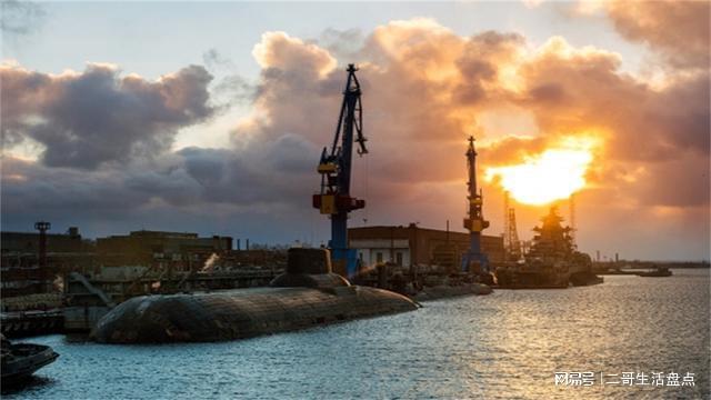 赫斯基级核潜艇，深海中的静默巨影，赫斯基级核潜艇，深海静默巨影的传奇