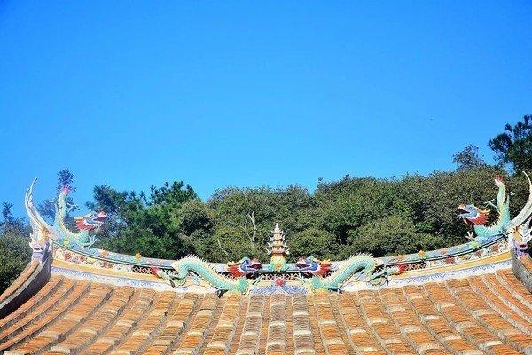 泉州建筑燕尾脊，传统与现代的交融之美，泉州建筑燕尾脊，传统与现代的交融之美风采展示