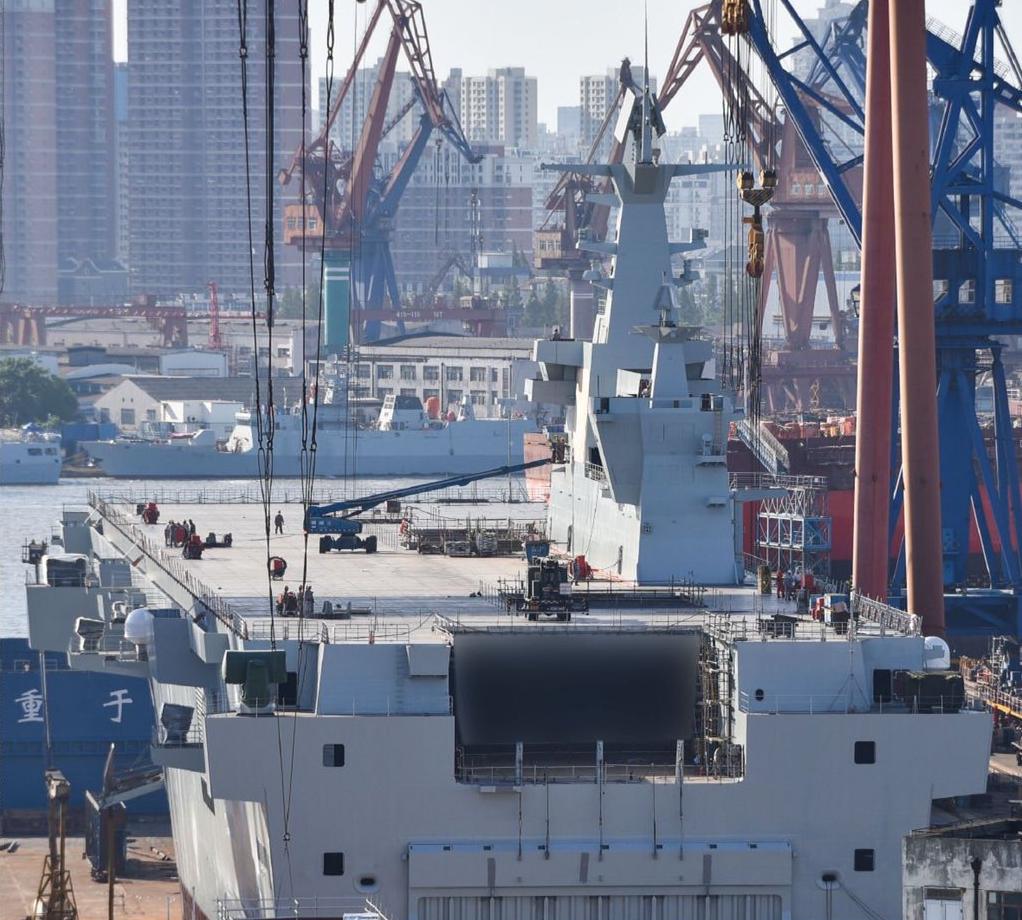 中国海军力量再添新篇章，四艘075型两栖攻击舰的建造进展与意义，中国海军力量新篇章，四艘075型两栖攻击舰建造进展与深远意义