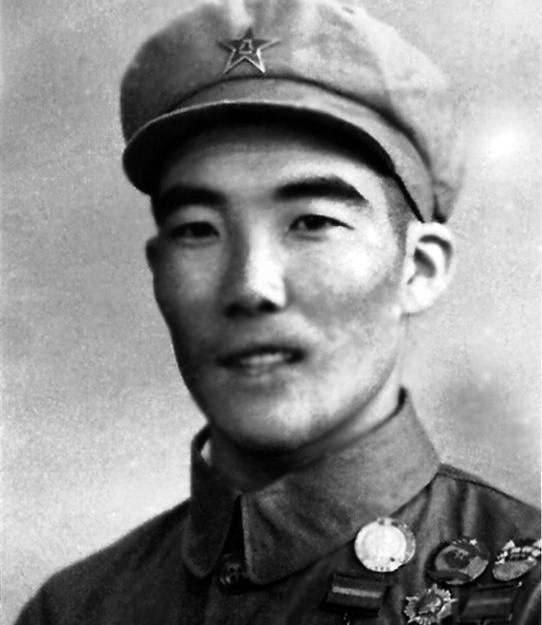 黄继光连历任连长，传承英雄精神的卓越领导者，黄继光连历任连长，传承英雄精神的杰出领导者