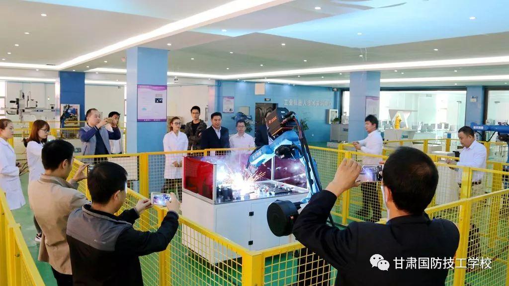 国防技术学校，培养国防力量的摇篮，国防技术学校，国防力量的摇篮培育基地