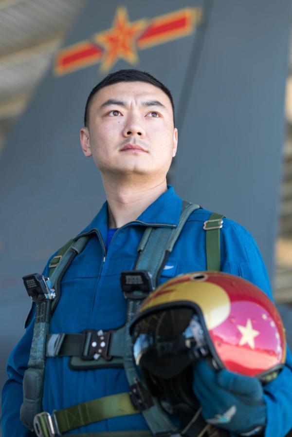 中国歼击机20视频，展现空中力量的震撼与荣耀，中国歼击机空中力量展示，震撼与荣耀的20视频回顾