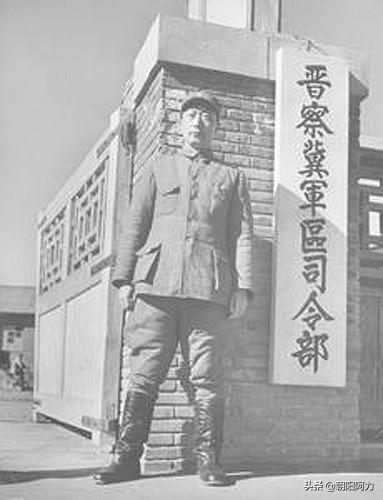 集团军司令与少将军衔，解析职务与军衔之间的关系，集团军司令与少将军衔，职务与军衔的紧密关系解析