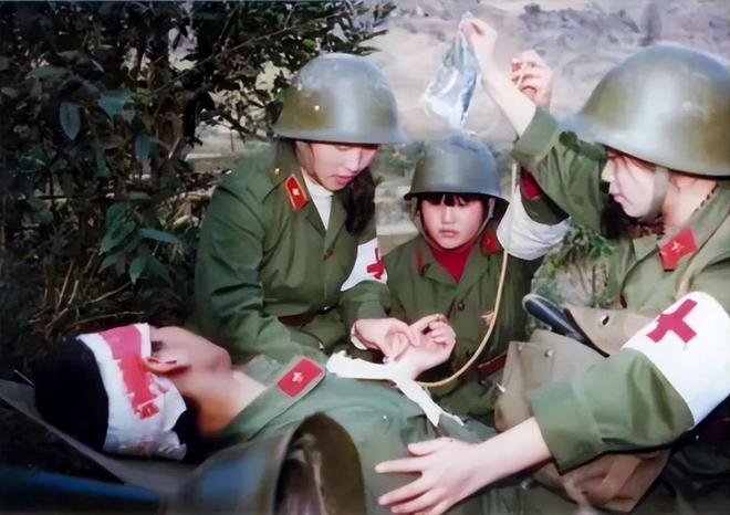 中国女兵照片，帅气高清展现，中国女兵帅气高清照片展现