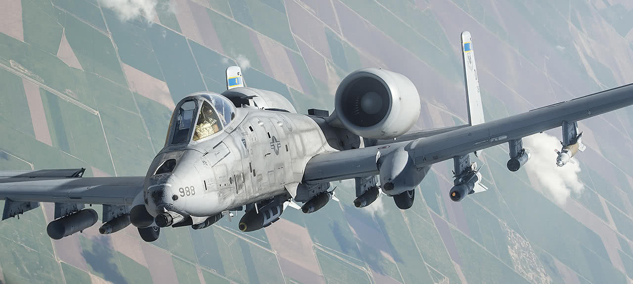 A-10攻击机全挂载武器，空中力量的锐利之剑，A-10攻击机全挂载武器，空中锐利之剑展现实力
