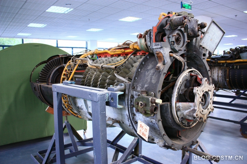 强5攻击机的发动机,技术解析与历程回顾,强5攻击机发动机技术解析与历程回顾