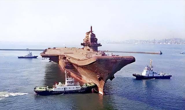 瓦良格号航母武器防御系统深度解析，瓦良格号航母武器防御系统全面解析