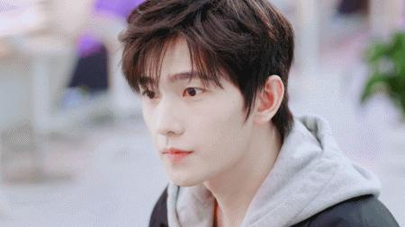 探索全职妈妈的新领域，3D下拉现象与数字时代的家庭重塑，全职妈妈探索新领域，3D下拉现象与数字时代的家庭重塑挑战