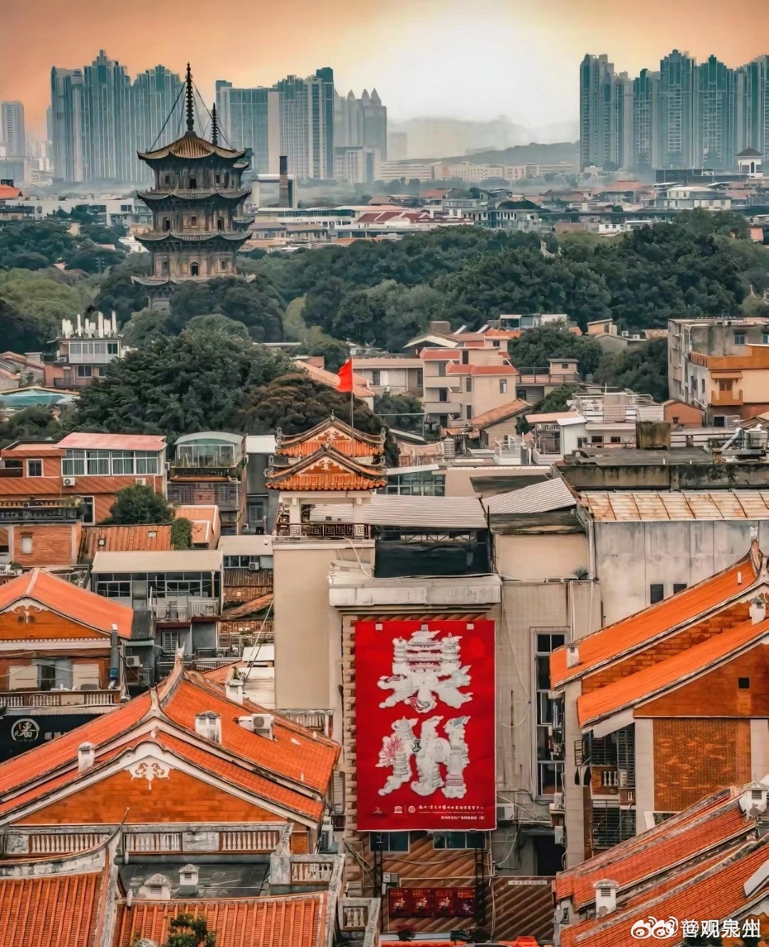 泉州并非烂透了，一个多元且充满活力的城市，泉州，多元活力之都，未见烂透之迹象