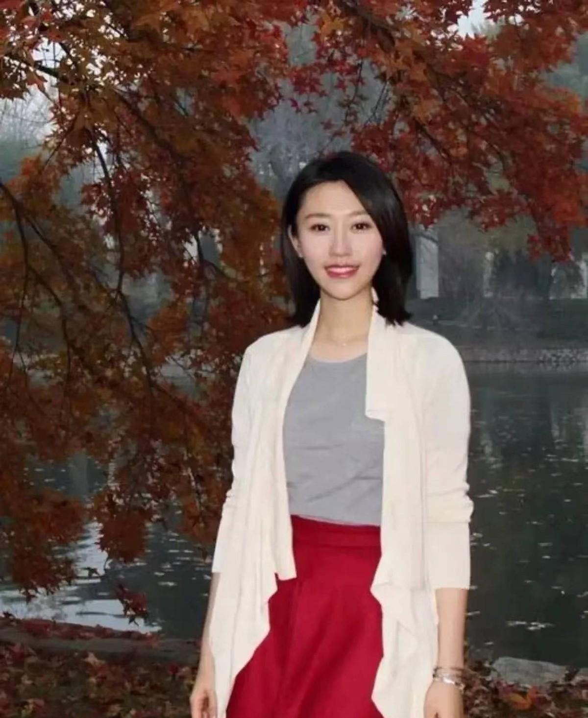 军事节目主持人关键简历解析，军事节目主持人关键简历深度解析