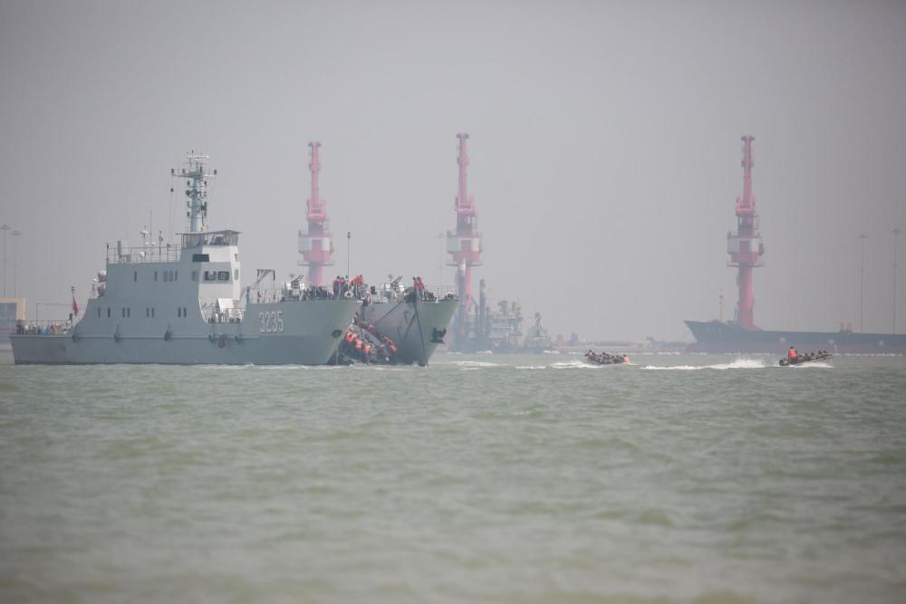 揭秘中国海军的利器，074A型登陆艇，揭秘中国海军利器，074A型登陆艇全解析