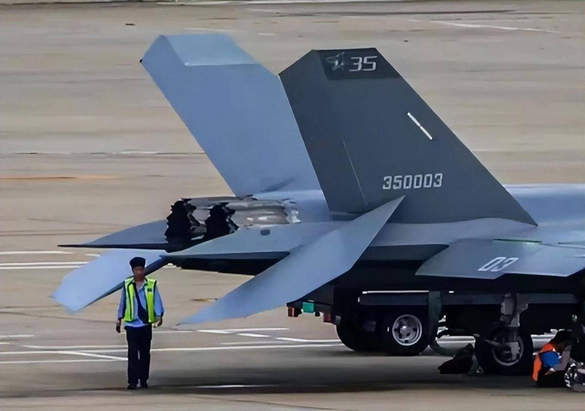 歼-35战斗机发动机深度解析,动力之源的探索,歼-35战斗机发动机深度探索,动力之源揭秘