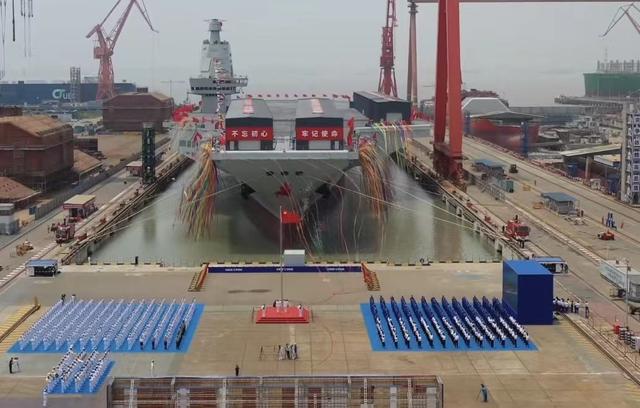 福建舰下水仪式，揭幕中国海军新时代的里程碑，福建舰下水仪式，中国海军新时代的里程碑事件