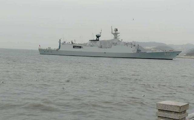 海军淮南舰入列,新时代的海洋强国战略迈进,海军淮南舰入列,海洋强国战略迈入新时代