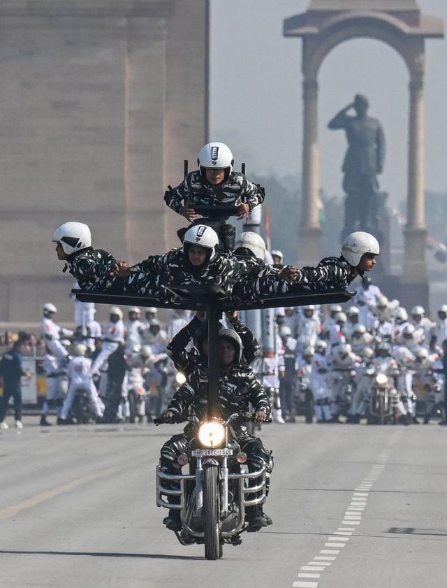 印度举行盛大的2023年度阅兵仪式，展示力量与荣耀，印度盛大阅兵仪式，力量与荣耀的展示 2023年度回顾