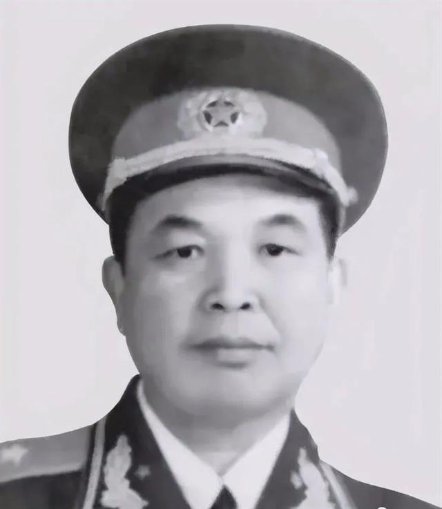 揭秘十二集团军历任副军长,铁骨铮铮的传奇人物,揭秘十二集团军历任副军长传奇人物风采