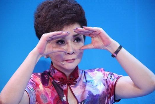 特朗普对蔡明的指责，透视国际言论背后的复杂因素，特朗普对蔡明的指责，国际言论背后的复杂因素透视