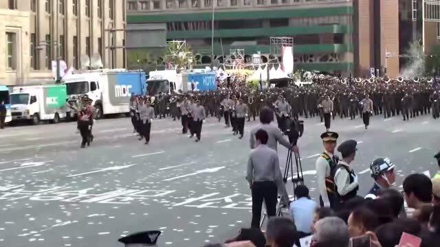 财经 第376页