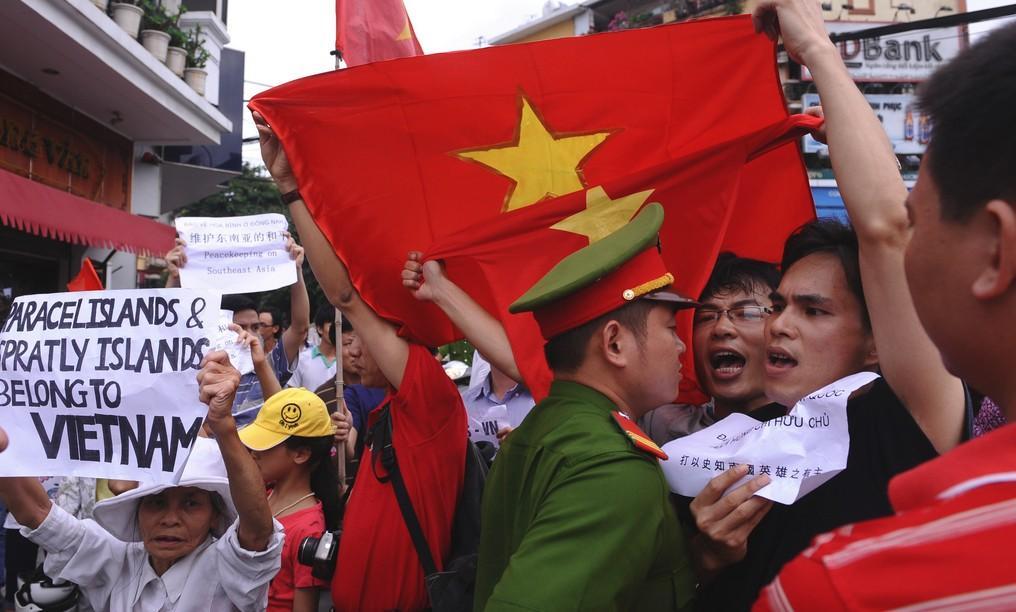 越南军港,战略地位与现代化建设的探索,越南军港,战略地位与现代化建设的深度探索