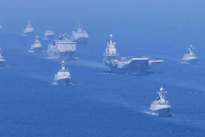 海军成立70周年阅兵