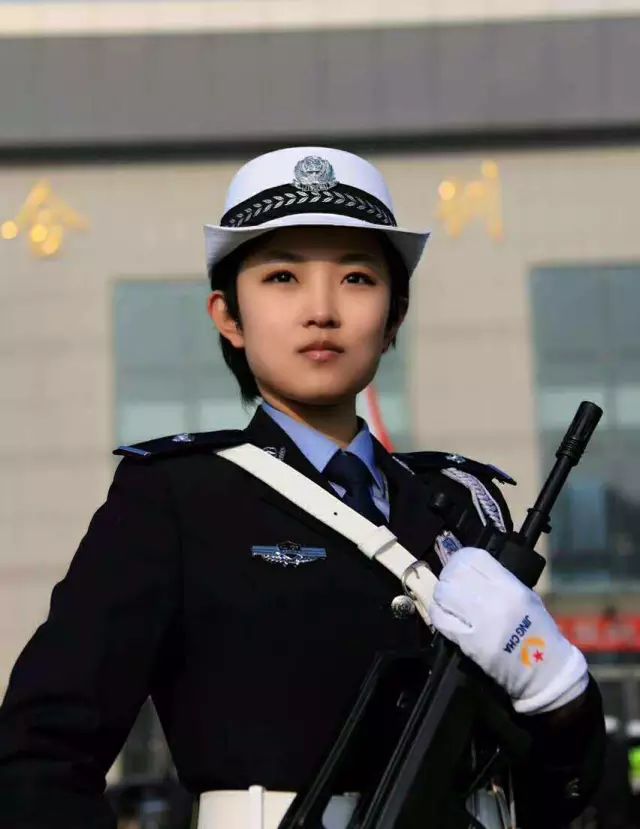 中国最漂亮的女警图片,中国女警风采,绝美图片欣赏