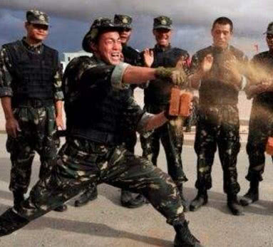 当特种兵的要求与挑战，精英之路的必经之路，特种兵精英之路，要求与挑战的必经之路
