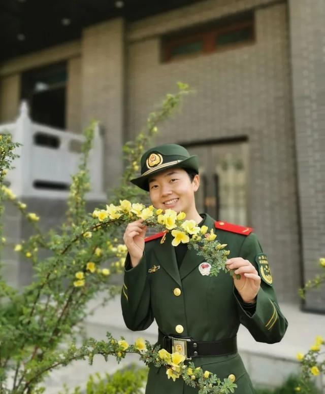 女武警军装照片，坚韧与荣耀的象征，女武警军装照，坚韧与荣耀的展现