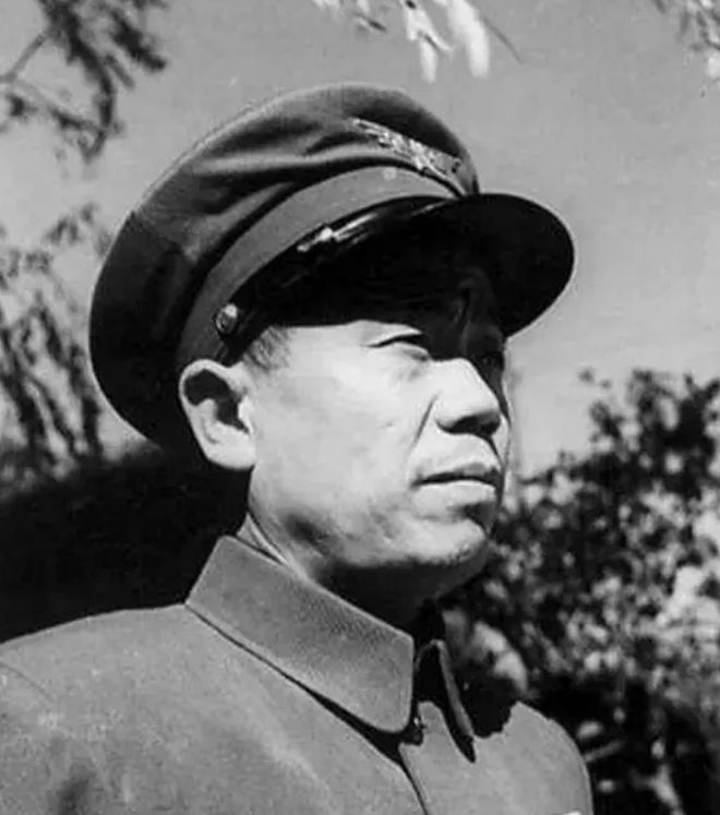 第二集团军总司令,历史与现代的军事领袖,第二集团军总司令,历史与现代的军事领袖风采