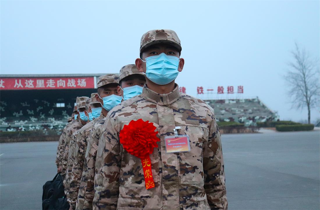 战略支援部队新兵入营，青春热血献国防，战略支援部队新兵入营，青春热血铸就国防力量