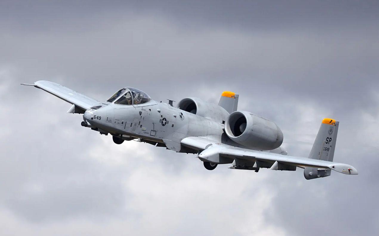 A-10攻击机平面图深度解析，A-10攻击机平面图全面解析