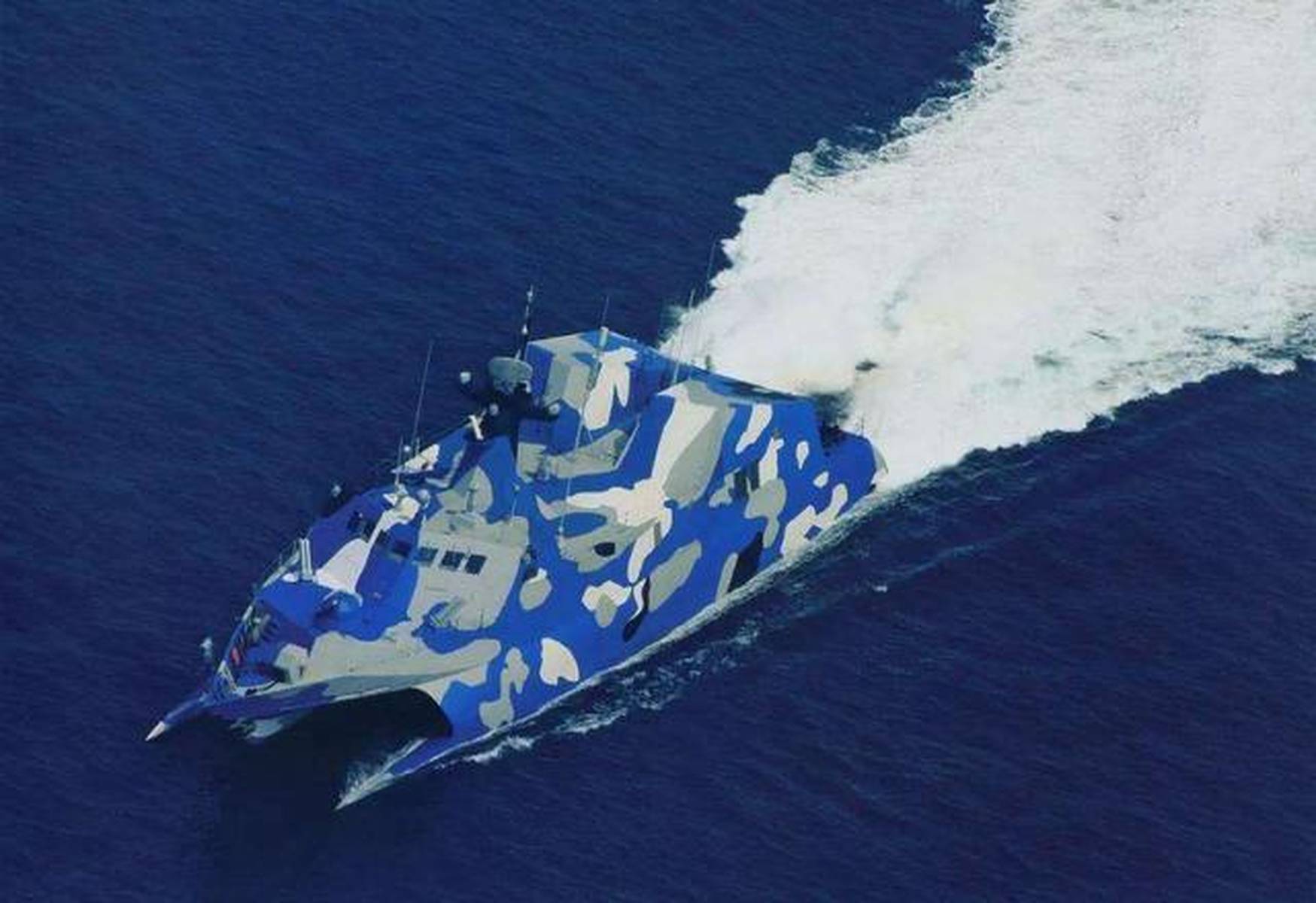 超越022导弹快艇,探索新一代军事技术的无限可能,超越022导弹快艇,新一代军事技术的潜力无限