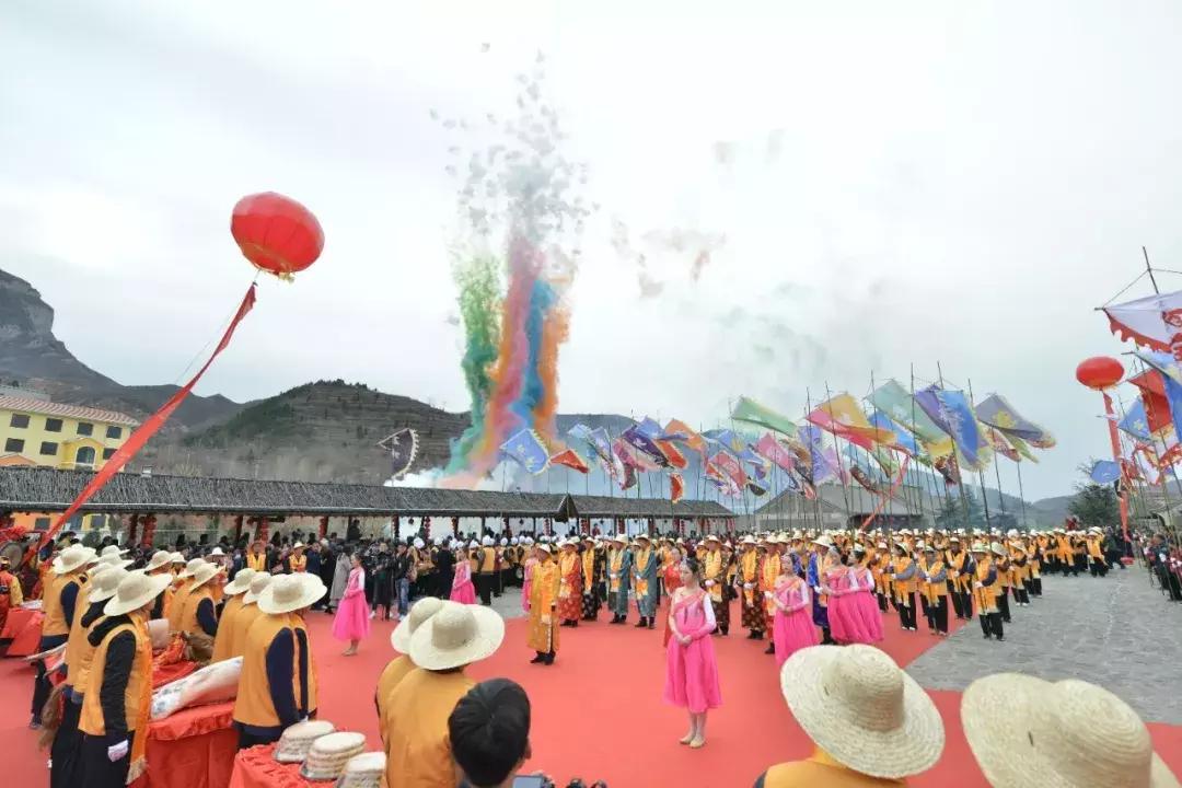 大典阅兵，一师之威，四队之风采，大典阅兵，一师展威，四队显风采