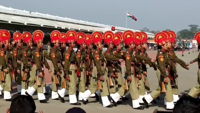阅兵仪式首先出场的是什么，一场庄严与荣耀的序曲，庄严与荣耀的序曲，阅兵仪式首出场精彩瞬间回顾