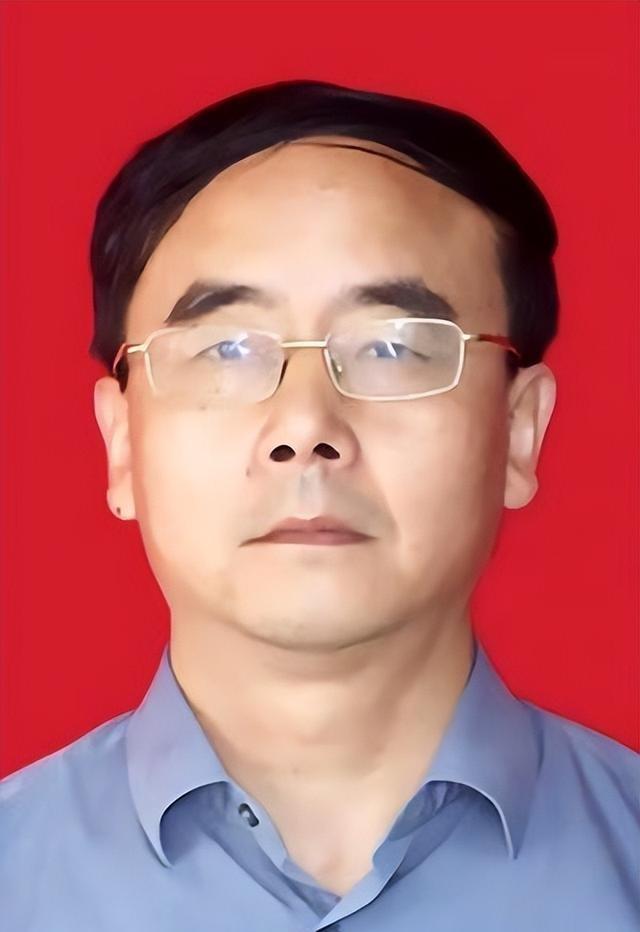 杰出人才成长历程