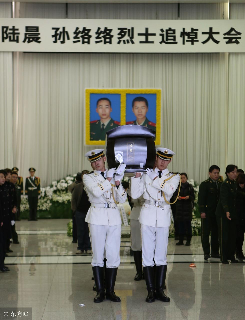 国防军事在变革中的稳健步伐，回顾与展望国防军事2O14年，国防军事变革稳健步伐，回顾与展望——2014年国防军事发展概览