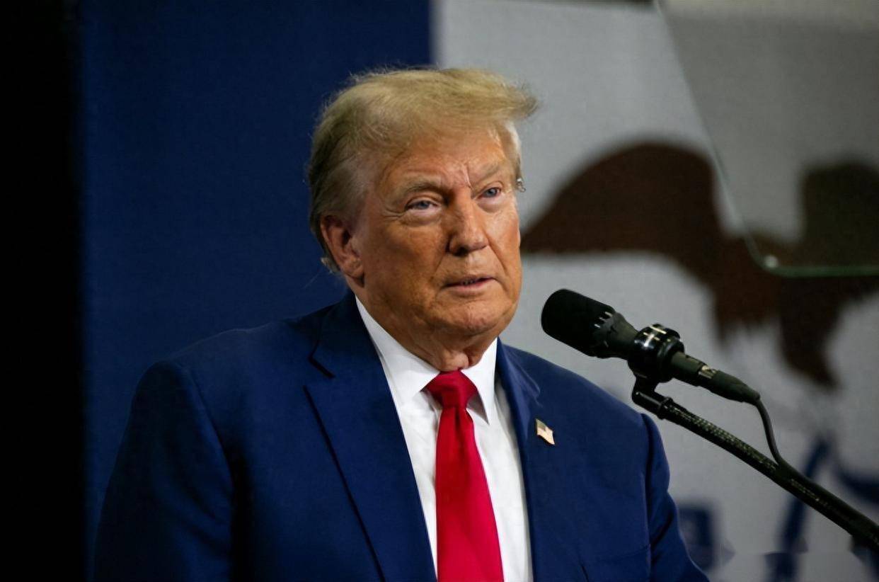 特朗普与俄罗斯的复杂关系,一场国际政治的博弈,特朗普与俄罗斯的博弈,复杂关系的国际政治解读