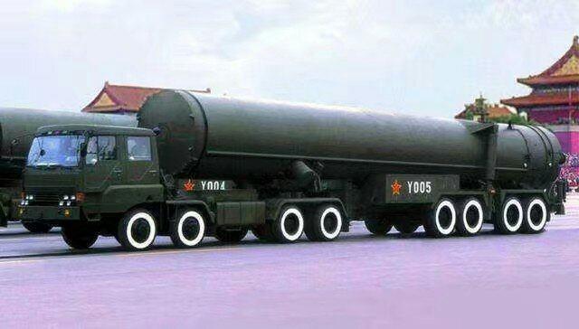 中国火箭炮发射车数量概览,中国火箭炮发射车数量概览,揭秘庞大车队实力