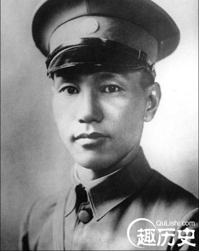 国民党军事委员会委员长，历史背景下的军事领袖与决策核心，国民党军事领袖与决策核心，历史背景下的军事委员会委员长角色解析