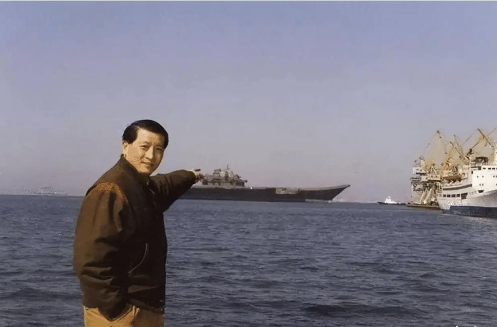瓦良格号与香港商人，一段跨越时空的传奇故事，瓦良格号与香港商人的传奇故事跨越时空的缘分