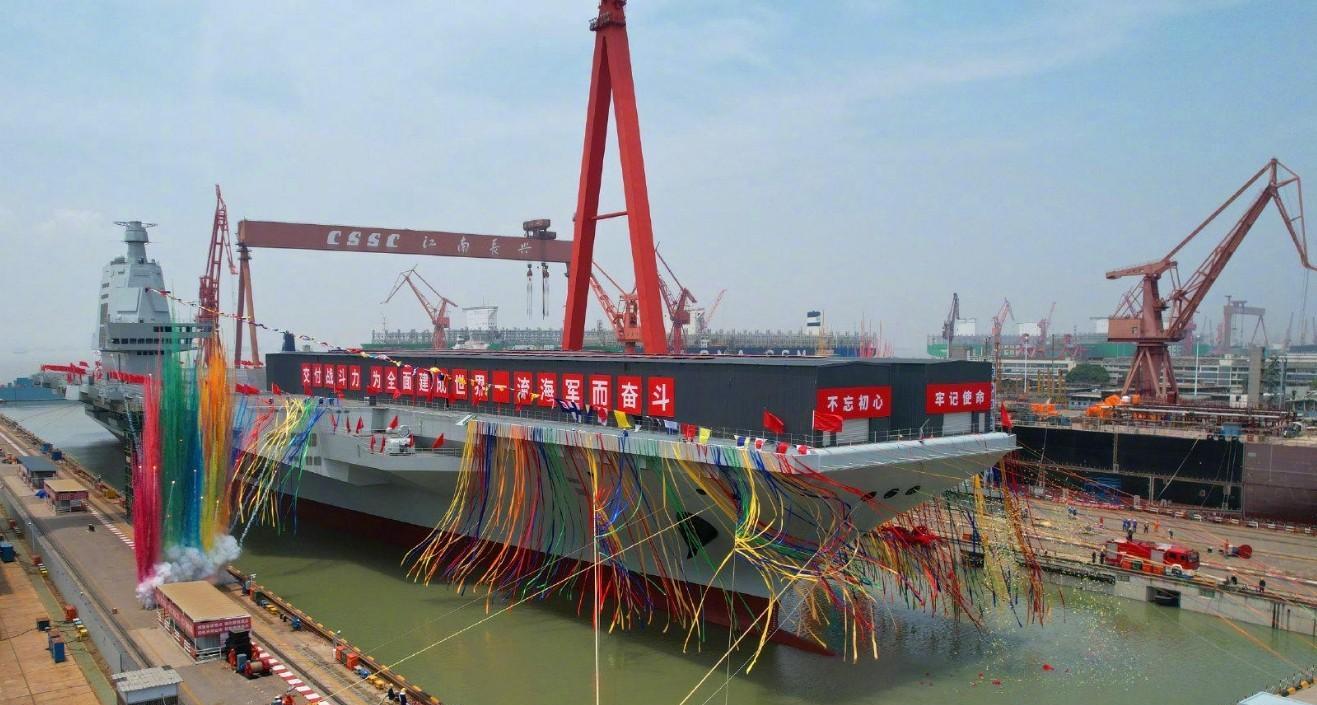 第三艘航母交付，中国海军建设迈入新时代，中国海军迈入新时代，第三艘航母成功交付使用
