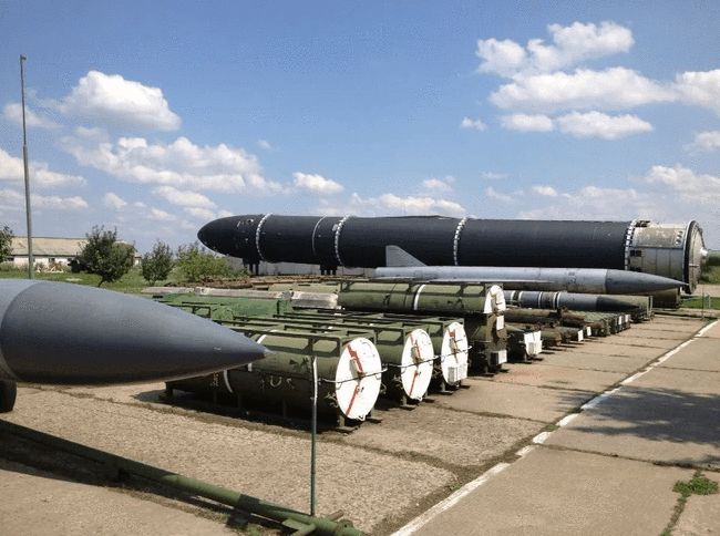 第四代核武器与氢弹武器，威力对比及其影响，第四代核武器与氢弹武器，威力对比及其全球影响
