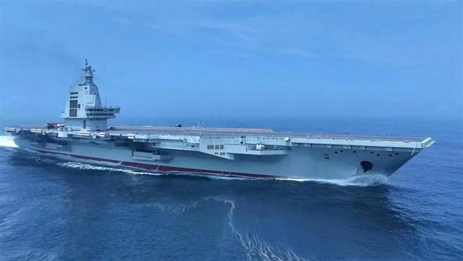 尼米兹级与福建舰,两大战舰的对比与探讨,尼米兹级与福建舰,深度对比与探讨