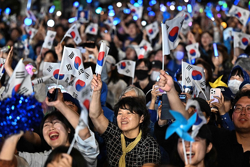 韩国刚刚发生军事政变，深度分析与影响，韩国军事政变深度分析与影响冲击波揭秘