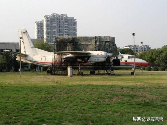 平衡木预警机型号,技术前沿的空中守护者,技术前沿的空中守护者,平衡木预警机型号揭秘