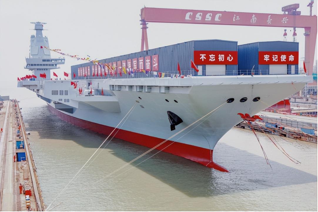 福建舰航母长度，揭示中国海军新里程碑的壮丽之躯，福建舰航母长度，壮丽之躯，中国海军新里程碑揭秘