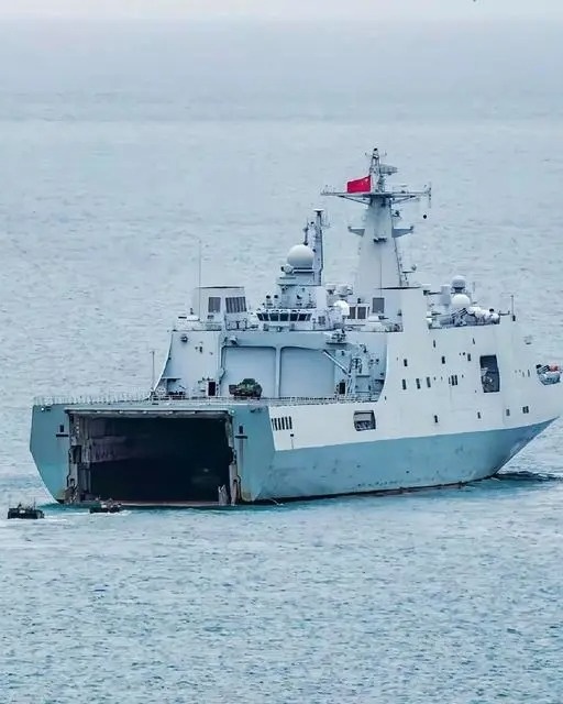 中国海军新一代战舰，揭秘071舰一览表，中国海军新一代战舰揭秘，071舰一览表全解析