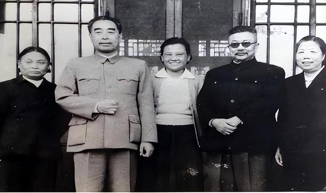 历史与现代的交汇（或交汇点）