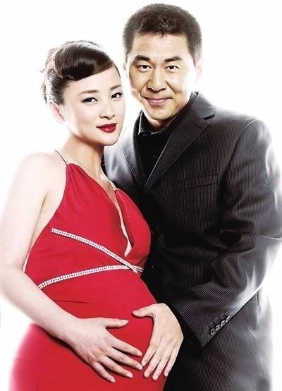 揭秘丁晓逵的老婆,名字背后的故事与情感,丁晓逵妻子名字背后的故事与情感揭秘