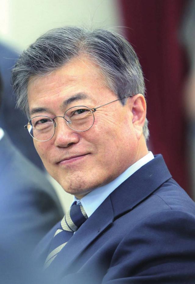 韩国前总统文在寅的近况，从政治舞台到平民生活的转变，韩国前总统文在寅，从政界转型平民生活的现状