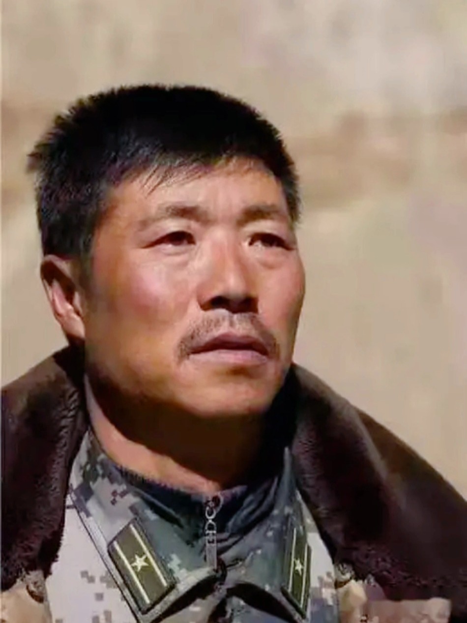戍边英雄祁发宝